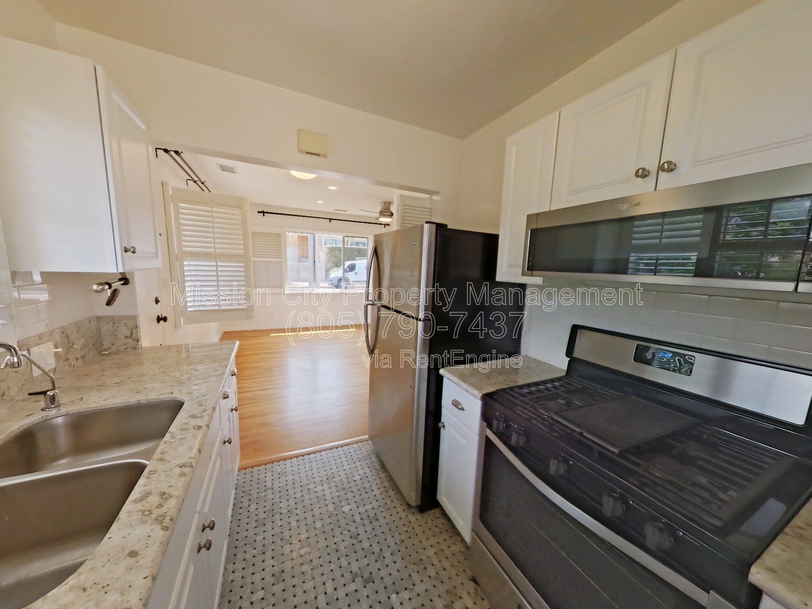 Your Downtown Retreat - 1 Bed / 1 Bath w/ Garage and Private Laundry! property image