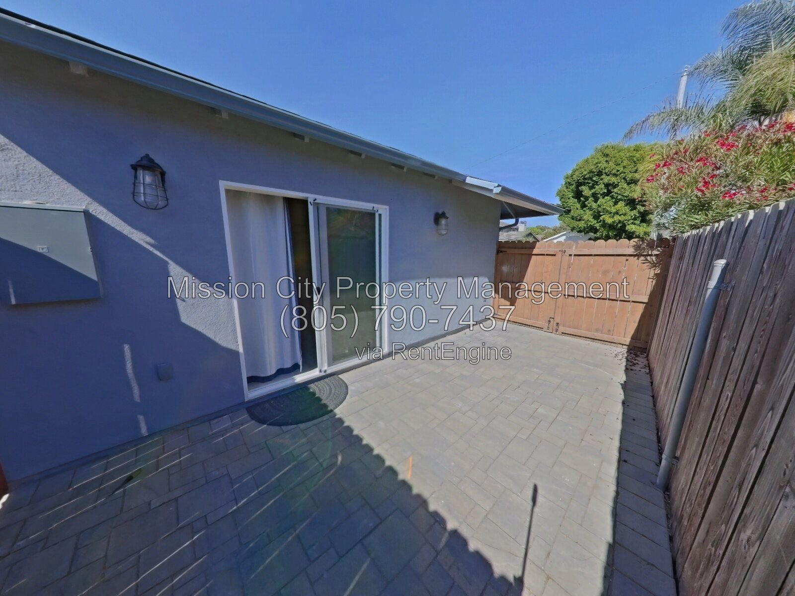 Newly Built Studio ADU – Vaulted Ceilings, Private Patio property image