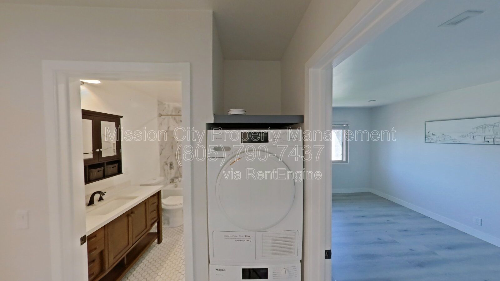 Turnkey 2BD/1.5BA One Block to Carpinteria State Beach property image