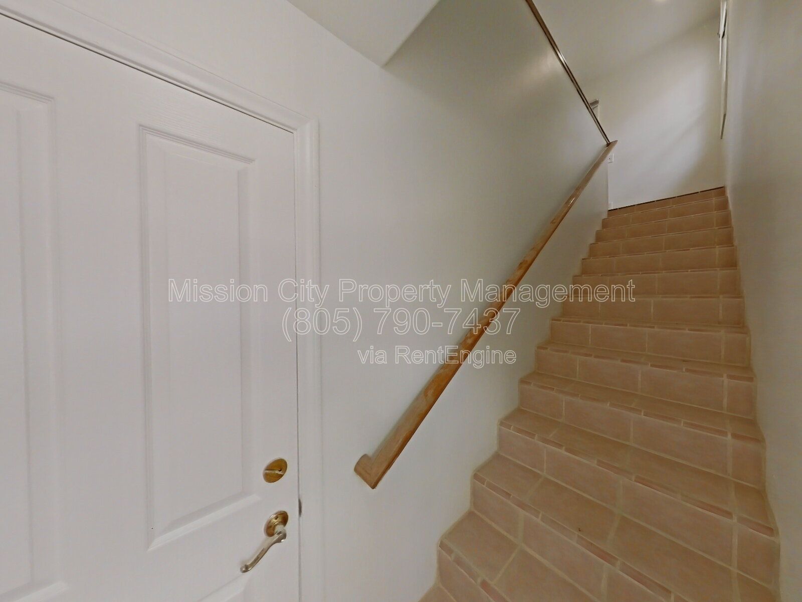 Upstairs Condo with Private Laundry – Minutes from the Best of the Mesa! property image
