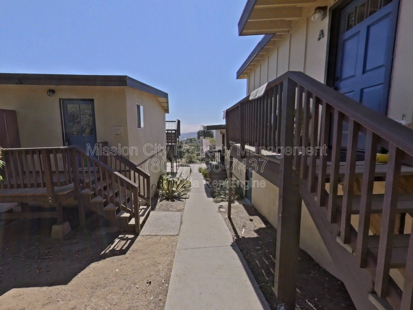 Stunning Lower 3-Bedroom Riviera Unit with Panoramic Deck Views and Modern Upgrades property image