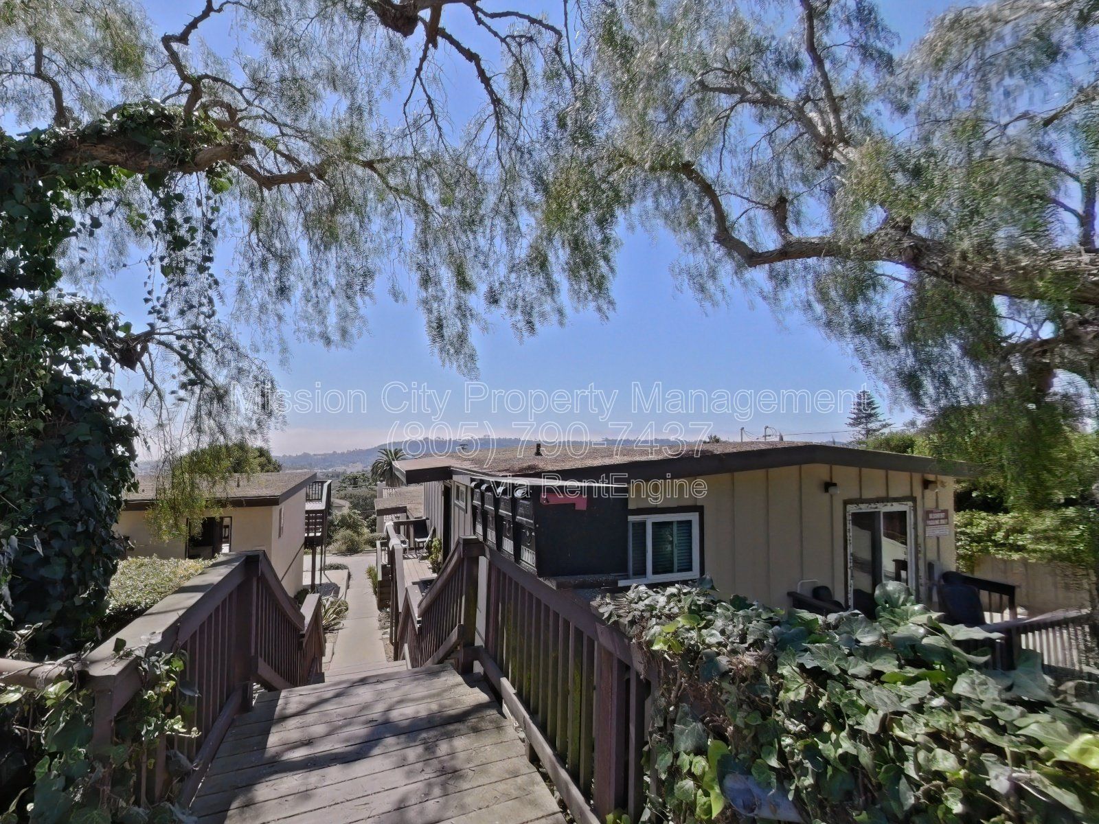 Stunning Lower 3-Bedroom Riviera Unit with Panoramic Deck Views and Modern Upgrades property image