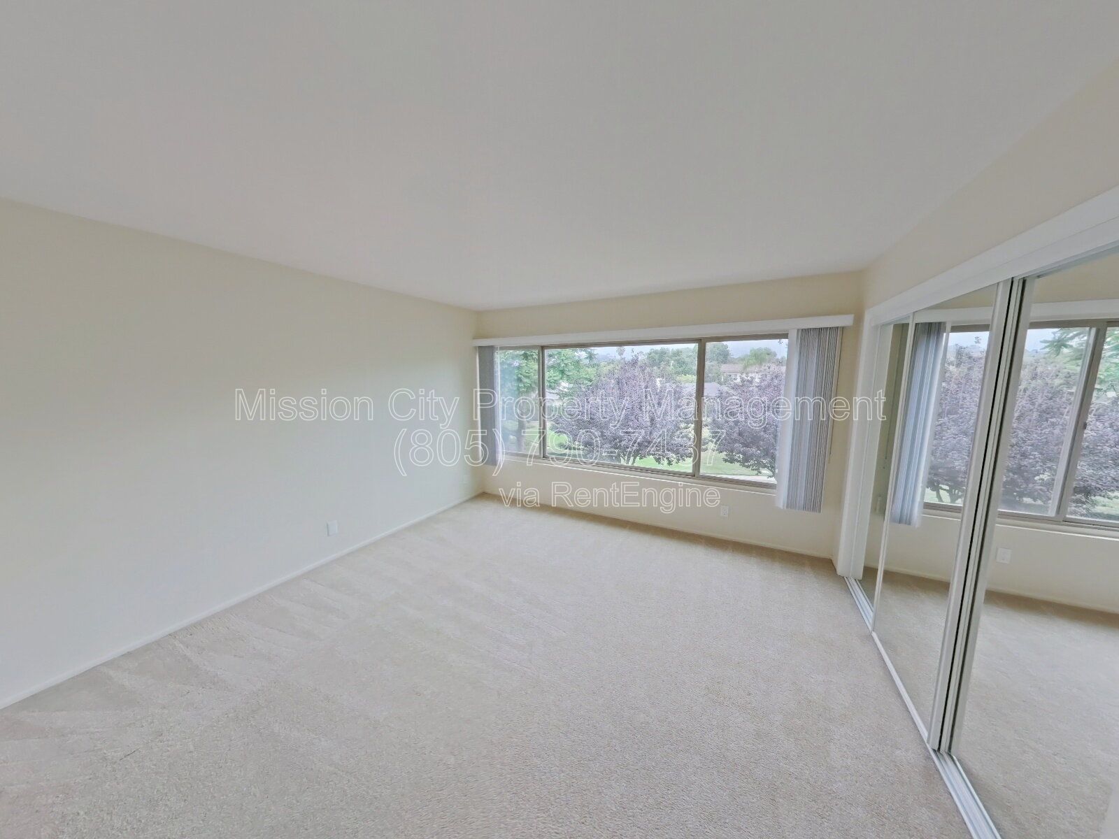 Bright 2BD/1.5BA Townhouse | Private Patio, Private Laundry & Community Pool property image